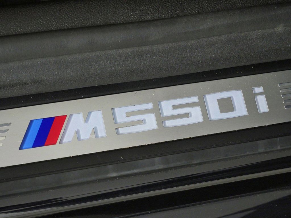 Thumbnail: 2019 BMW 5 Series - 30