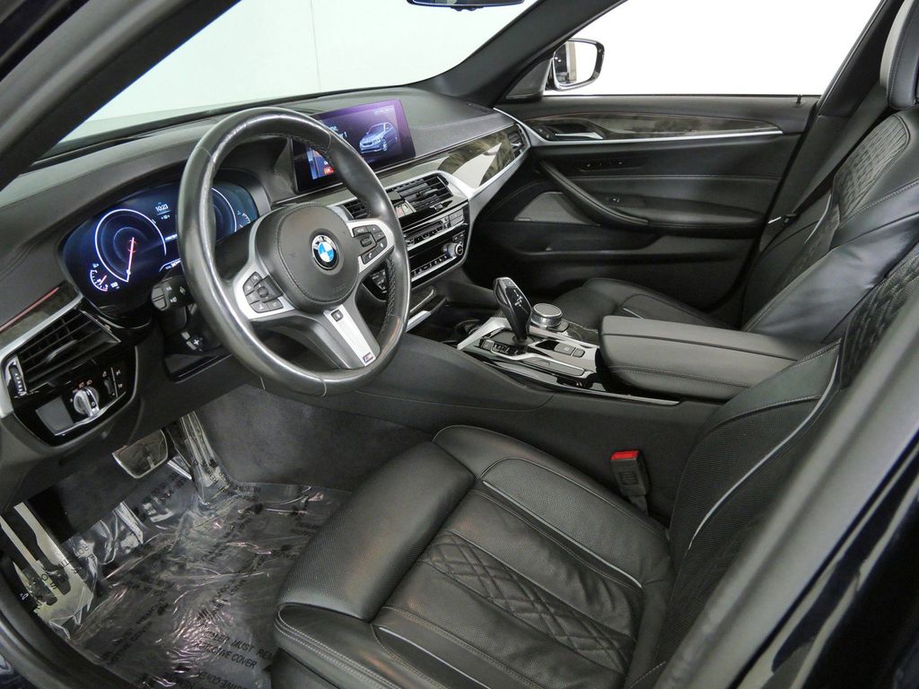 Thumbnail: 2019 BMW 5 Series - 38