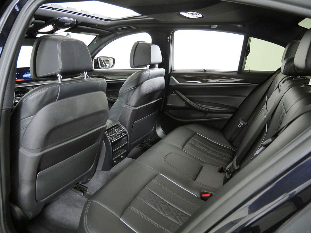 Thumbnail: 2019 BMW 5 Series - 35