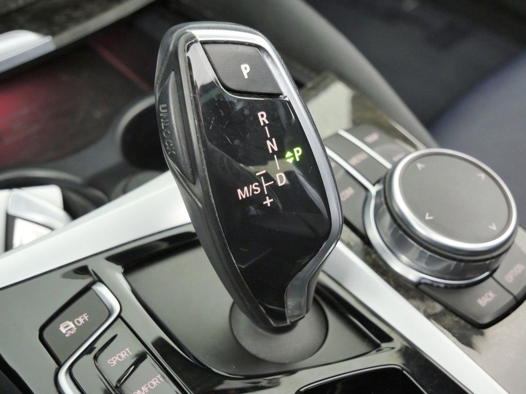 Thumbnail: 2017 BMW 5 Series - 13