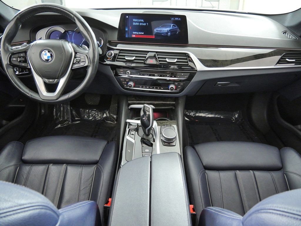 Thumbnail: 2017 BMW 5 Series - 2