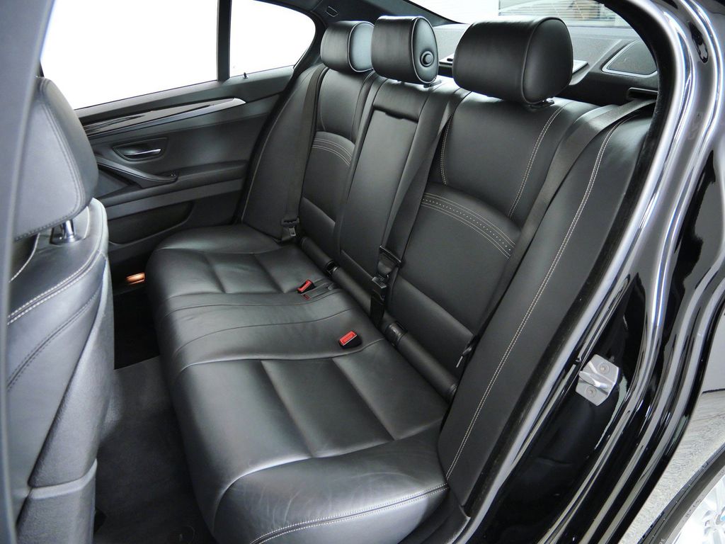Thumbnail: 2015 BMW 5 Series - 34