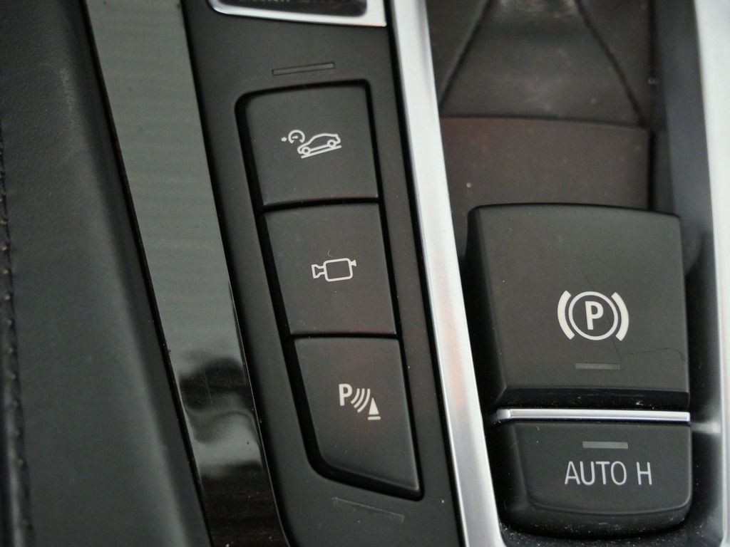 Thumbnail: 2015 BMW 5 Series - 46