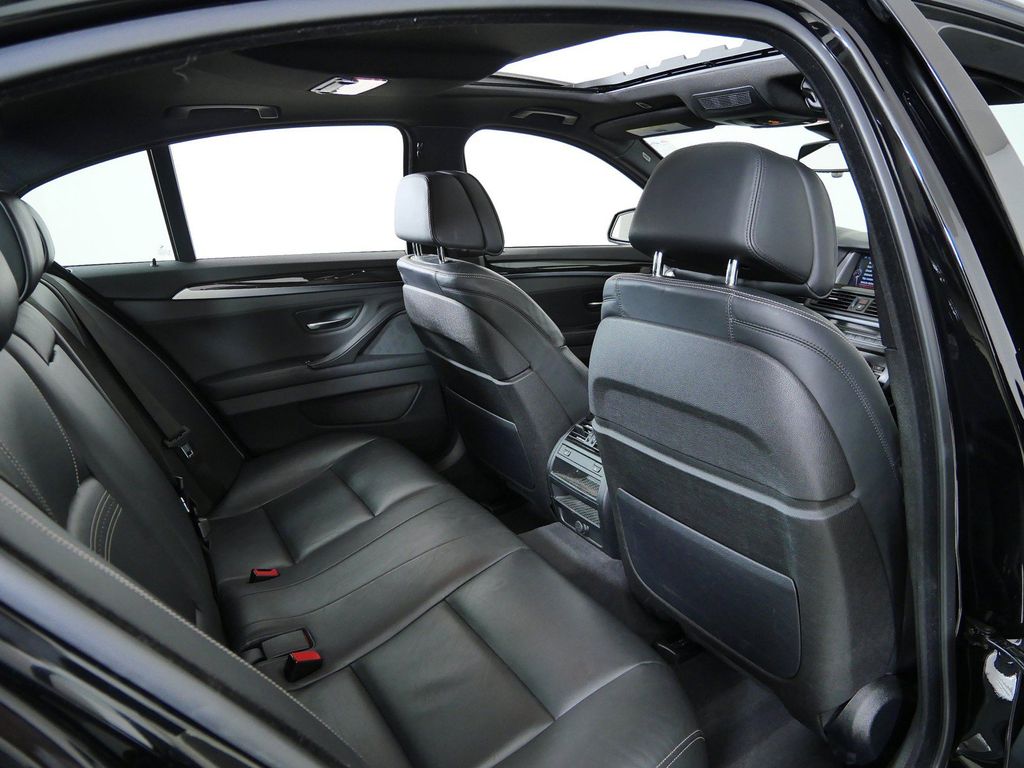 Thumbnail: 2015 BMW 5 Series - 12