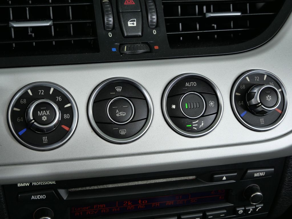 Thumbnail: 2009 BMW Z4 - 38