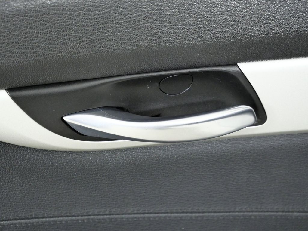 Thumbnail: 2009 BMW Z4 - 32