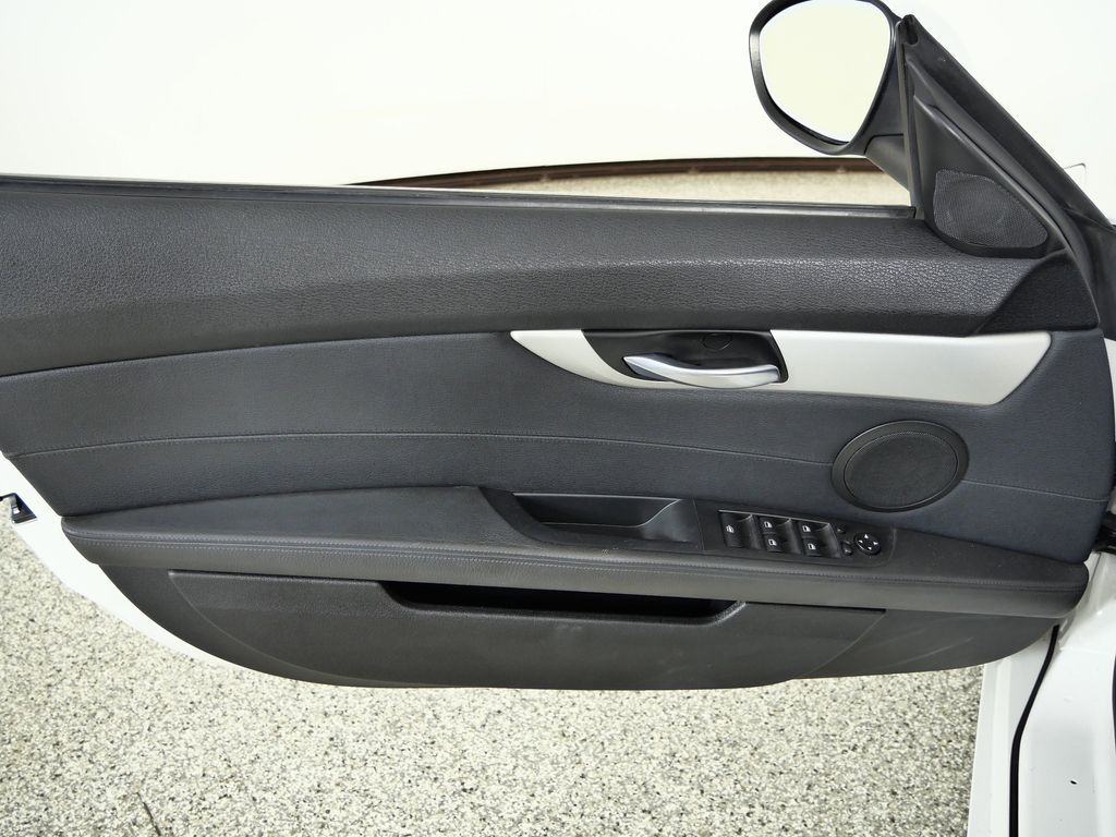 Thumbnail: 2009 BMW Z4 - 30