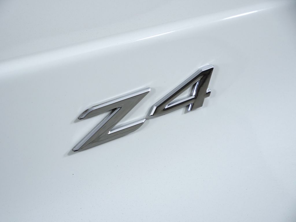 Thumbnail: 2009 BMW Z4 - 20