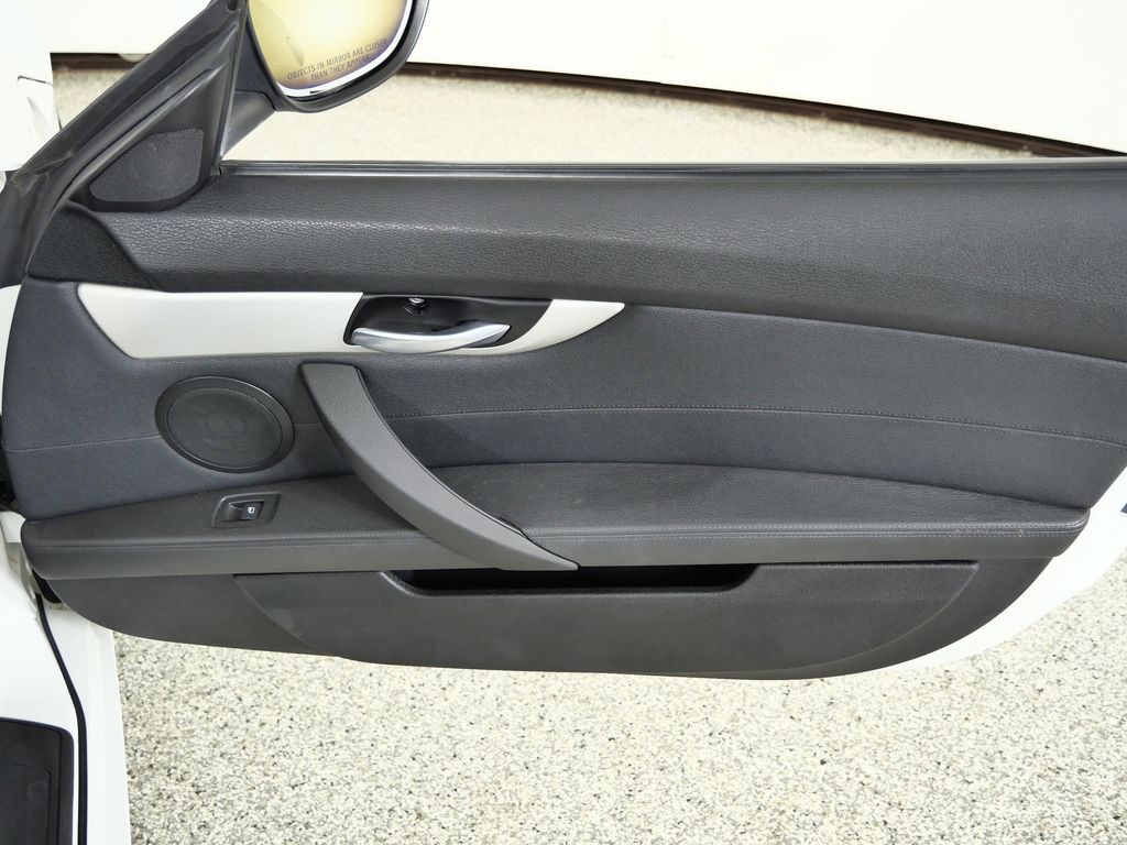 Thumbnail: 2009 BMW Z4 - 26