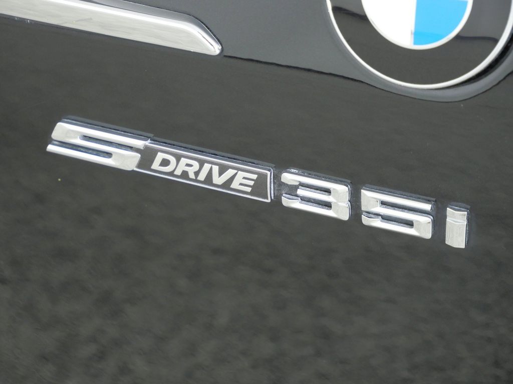 Thumbnail: 2015 BMW Z4 - 25