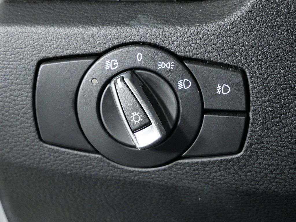 Thumbnail: 2013 BMW X1 - 42