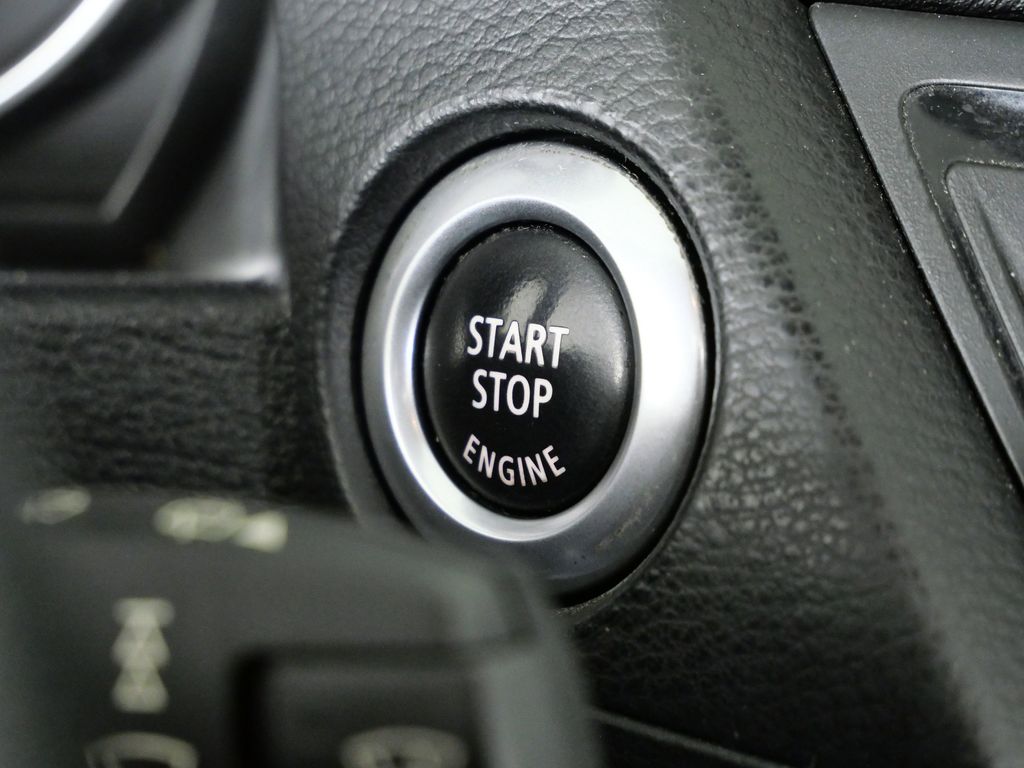 Thumbnail: 2013 BMW X1 - 46