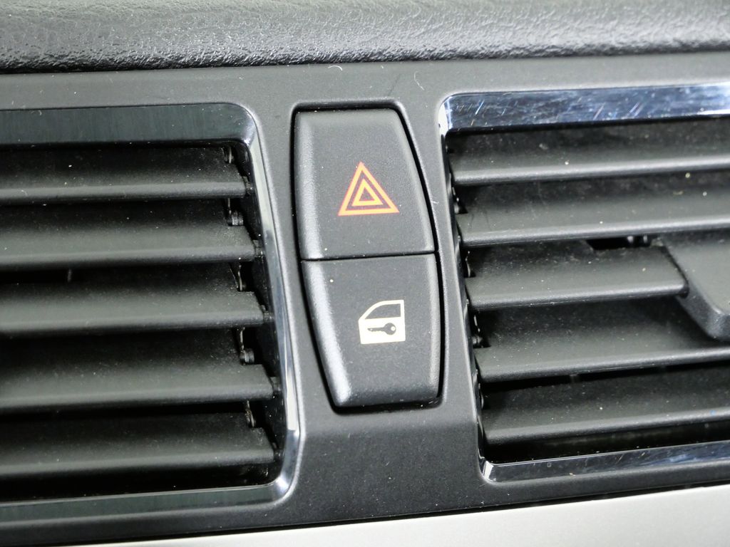 Thumbnail: 2013 BMW X1 - 50