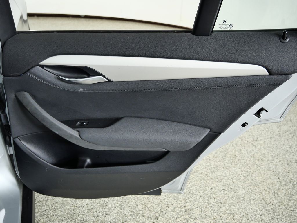 Thumbnail: 2013 BMW X1 - 31