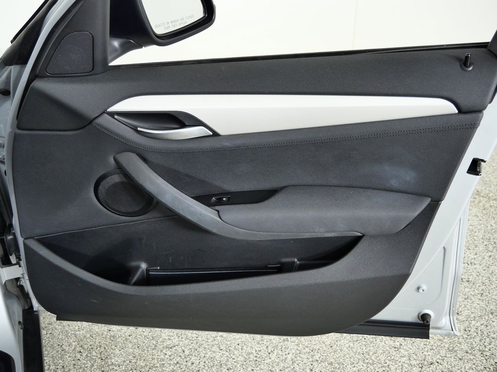 Thumbnail: 2013 BMW X1 - 28