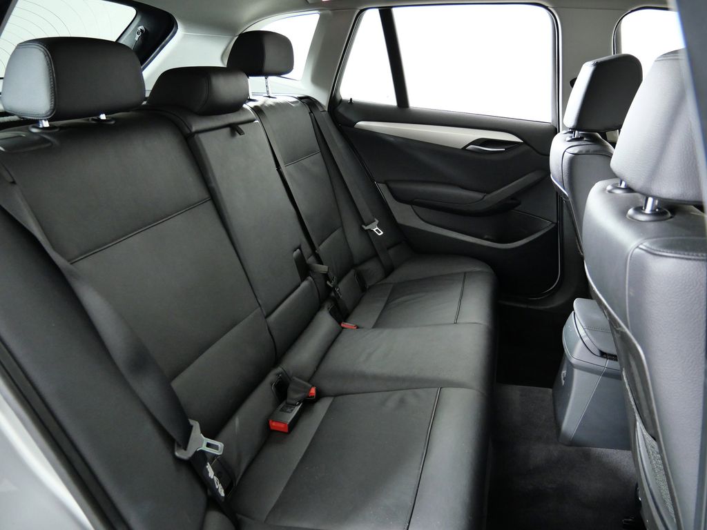 Thumbnail: 2013 BMW X1 - 32