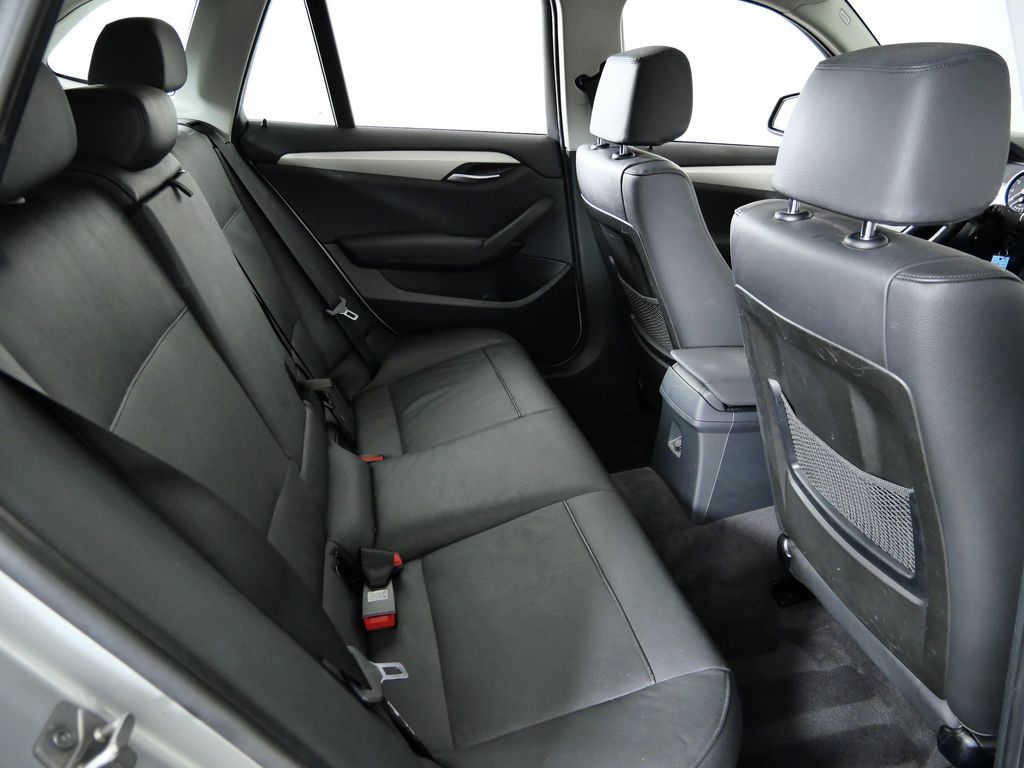 Thumbnail: 2013 BMW X1 - 11