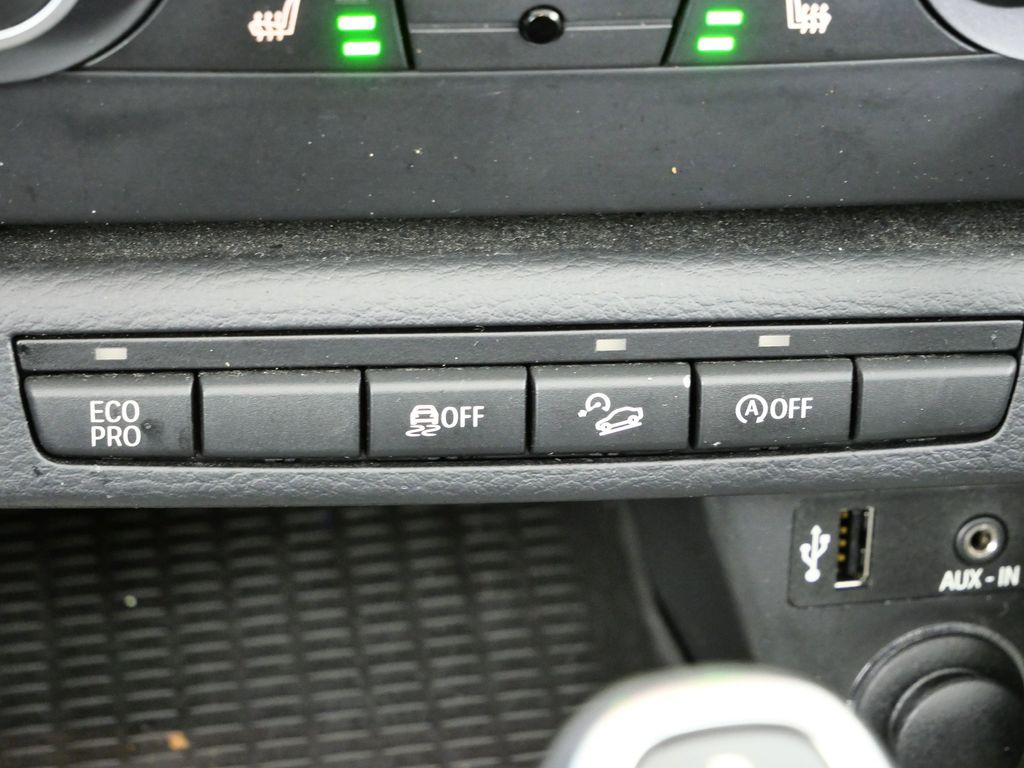 Thumbnail: 2013 BMW X1 - 47