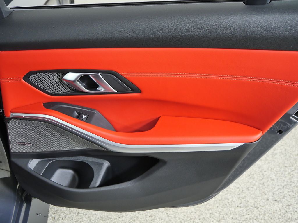 Thumbnail: 2025 BMW M3 - 30
