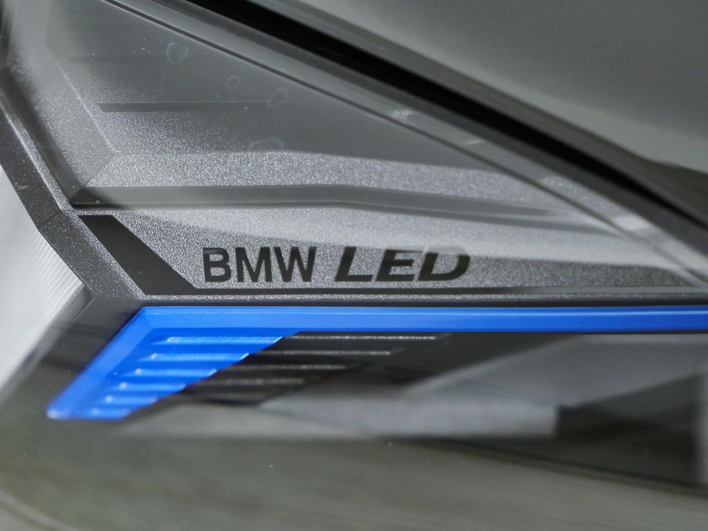 Thumbnail: 2025 BMW M3 - 7