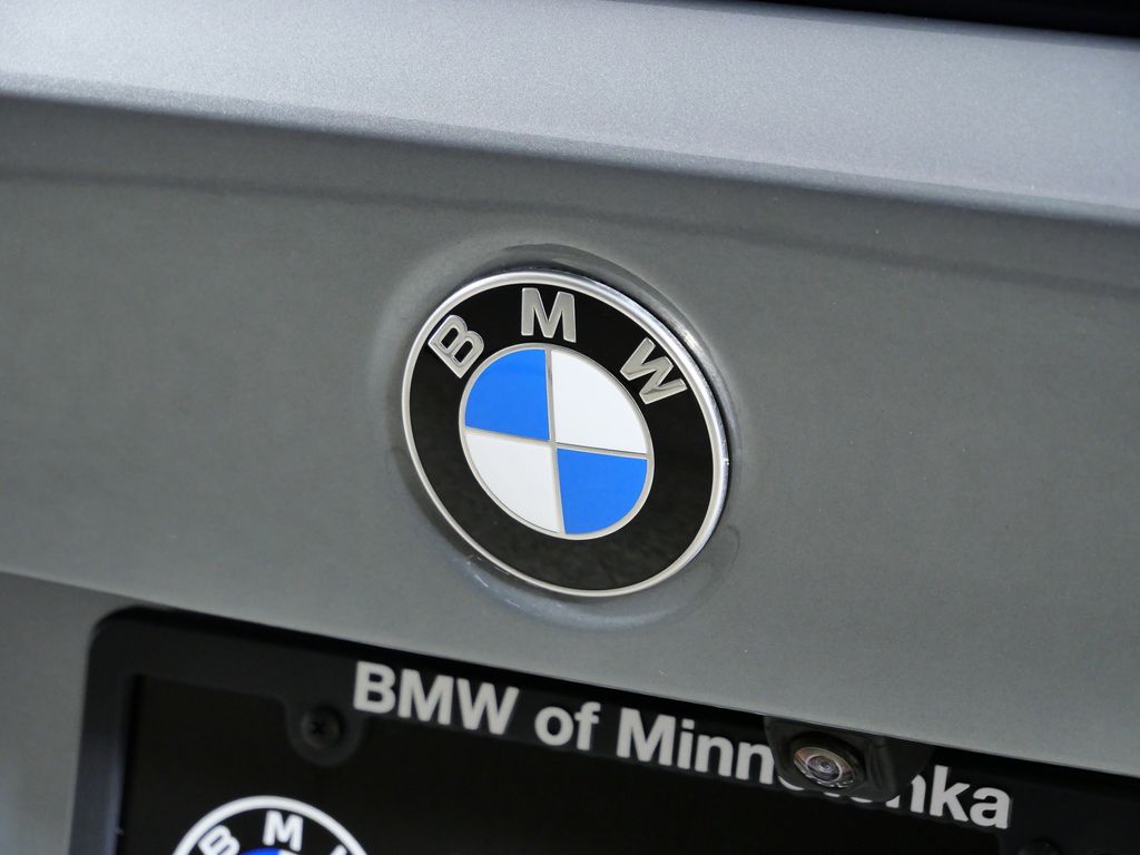 Thumbnail: 2022 BMW M3 - 7