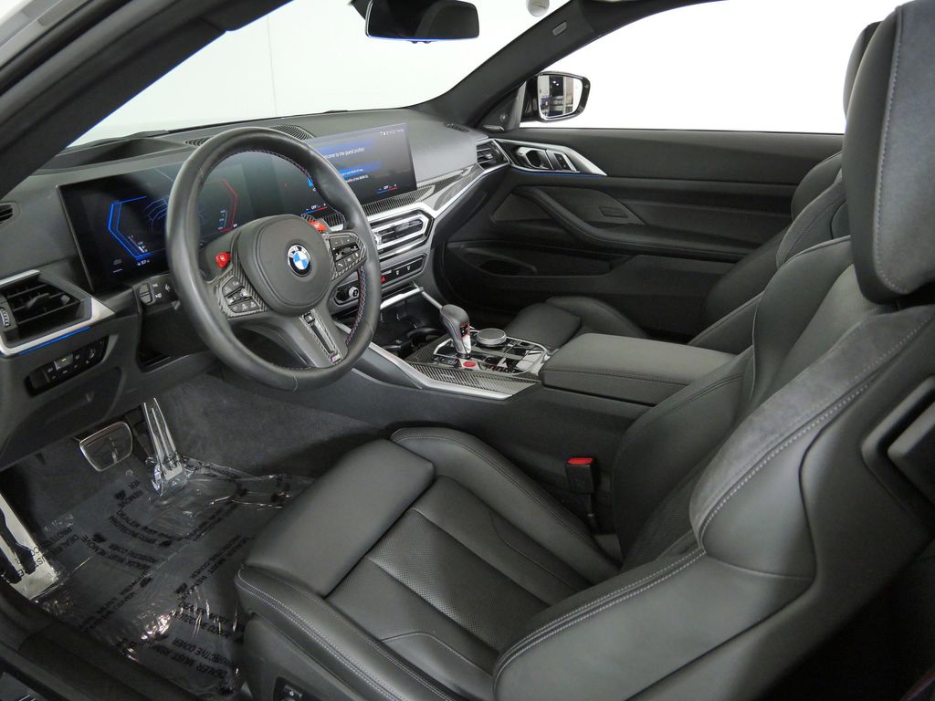 Thumbnail: 2024 BMW M4 - 32