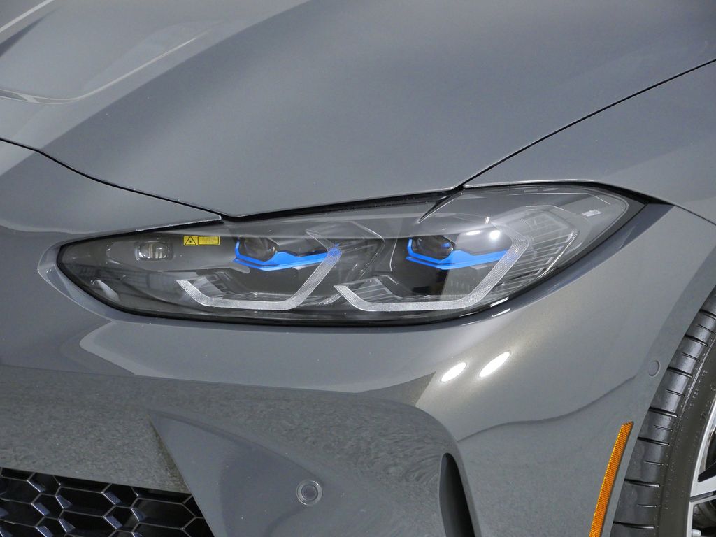 Thumbnail: 2024 BMW M4 - 16