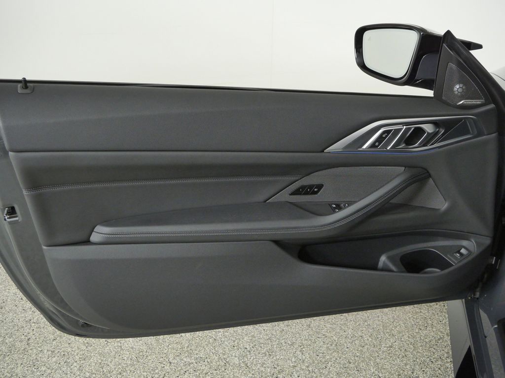 Thumbnail: 2024 BMW M4 - 30