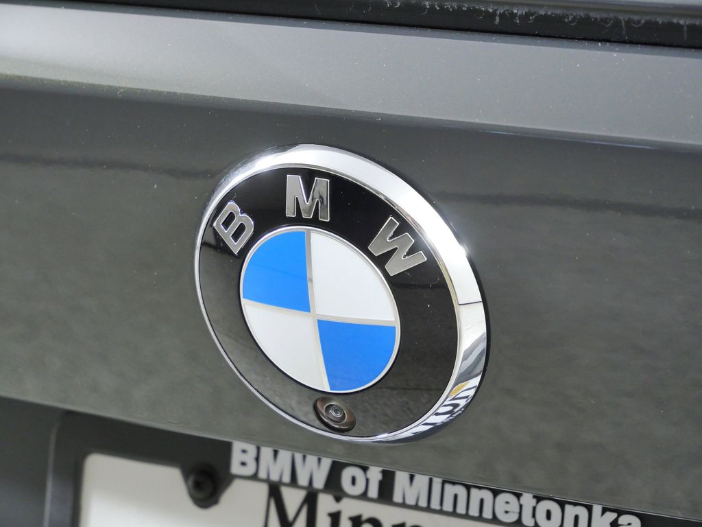 Thumbnail: 2024 BMW M4 - 21