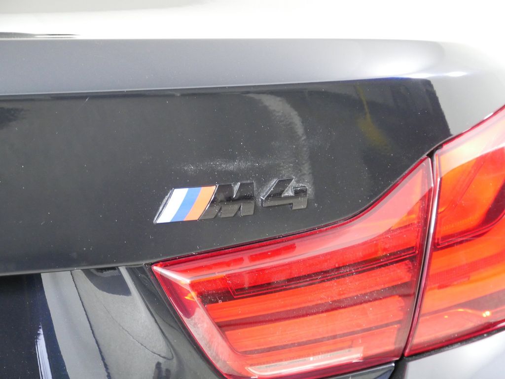 2018 BMW M4 Base 20