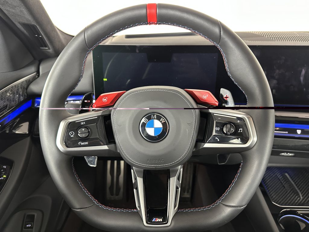 Thumbnail: 2025 BMW M5 - 2