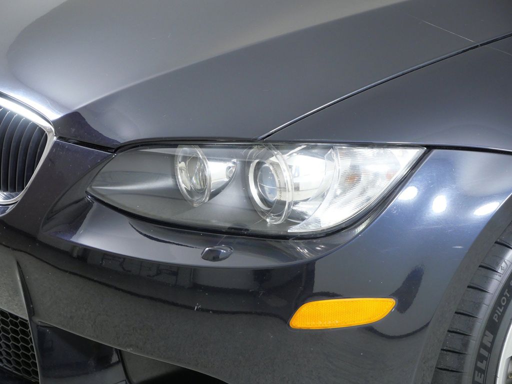 Thumbnail: 2011 BMW M3 - 17