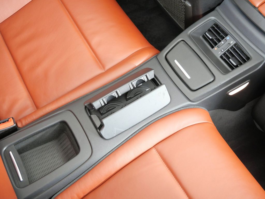 Thumbnail: 2011 BMW M3 - 13
