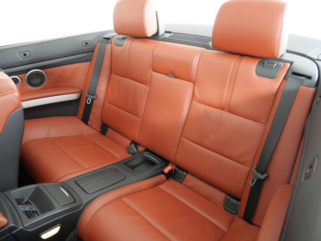 Thumbnail: 2011 BMW M3 - 34