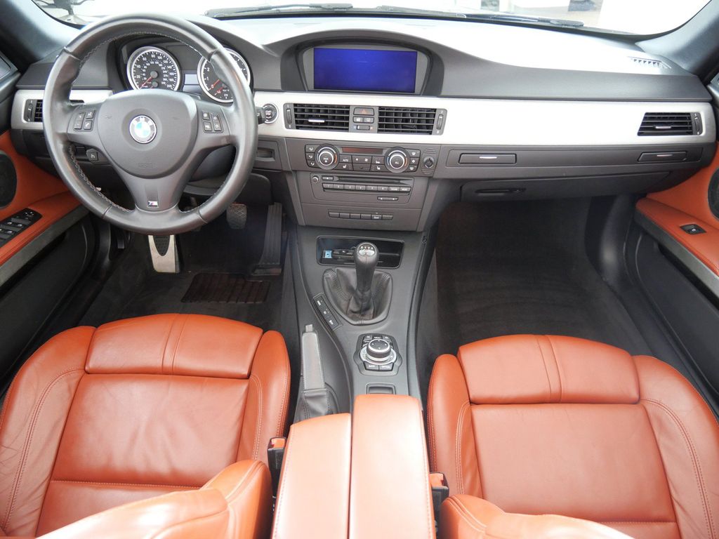 Thumbnail: 2011 BMW M3 - 2