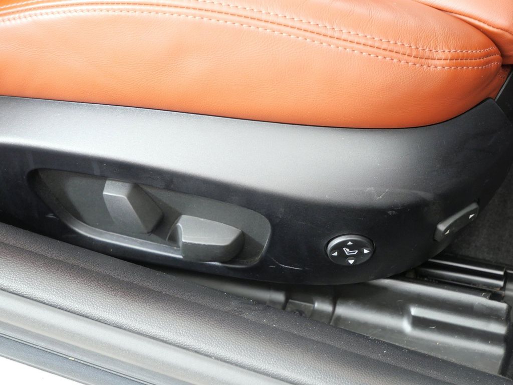 Thumbnail: 2011 BMW M3 - 28