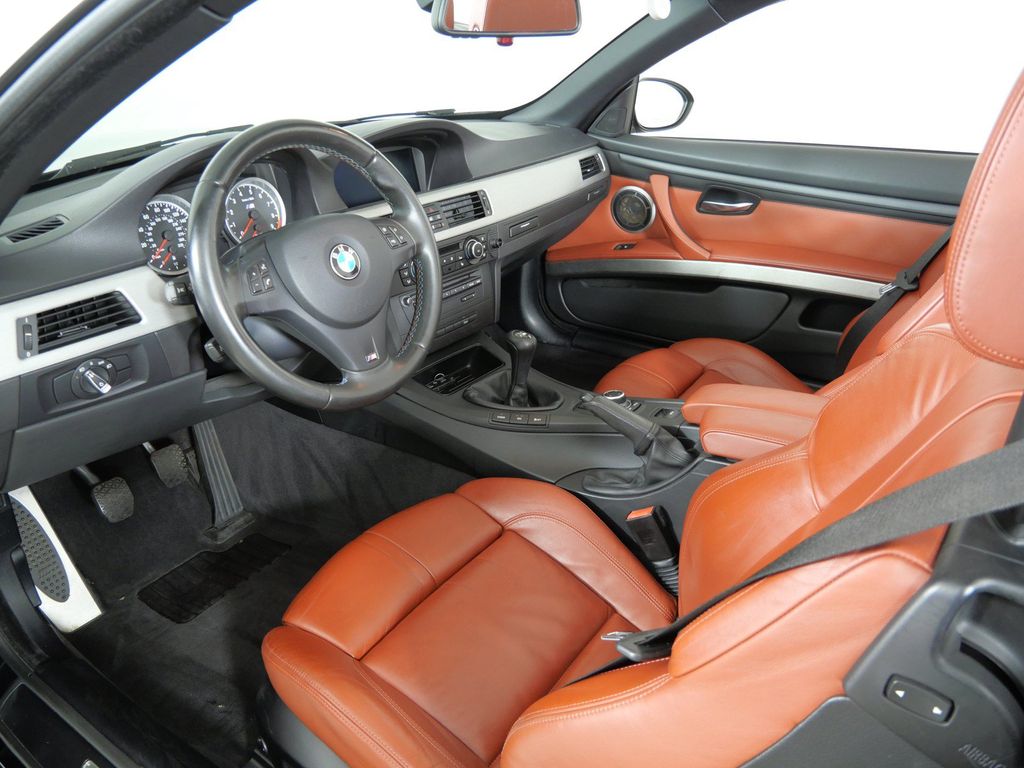 Thumbnail: 2011 BMW M3 - 8
