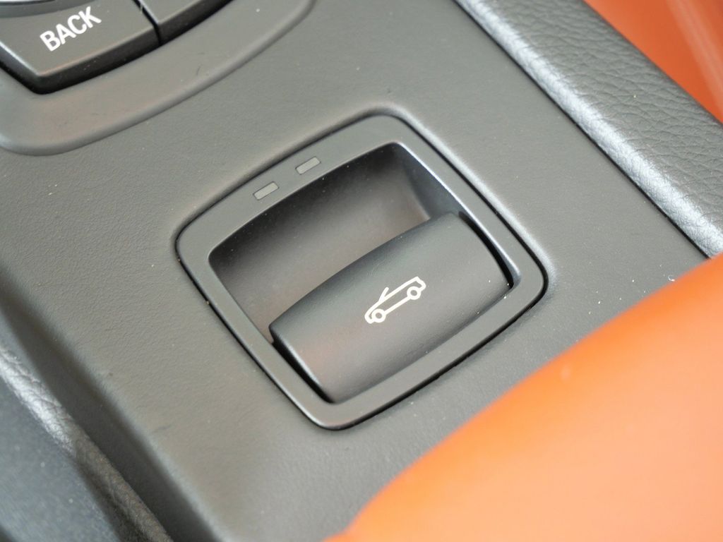 Thumbnail: 2011 BMW M3 - 51