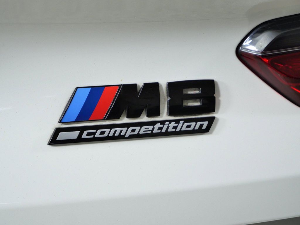 Thumbnail: 2021 BMW M8 - 23