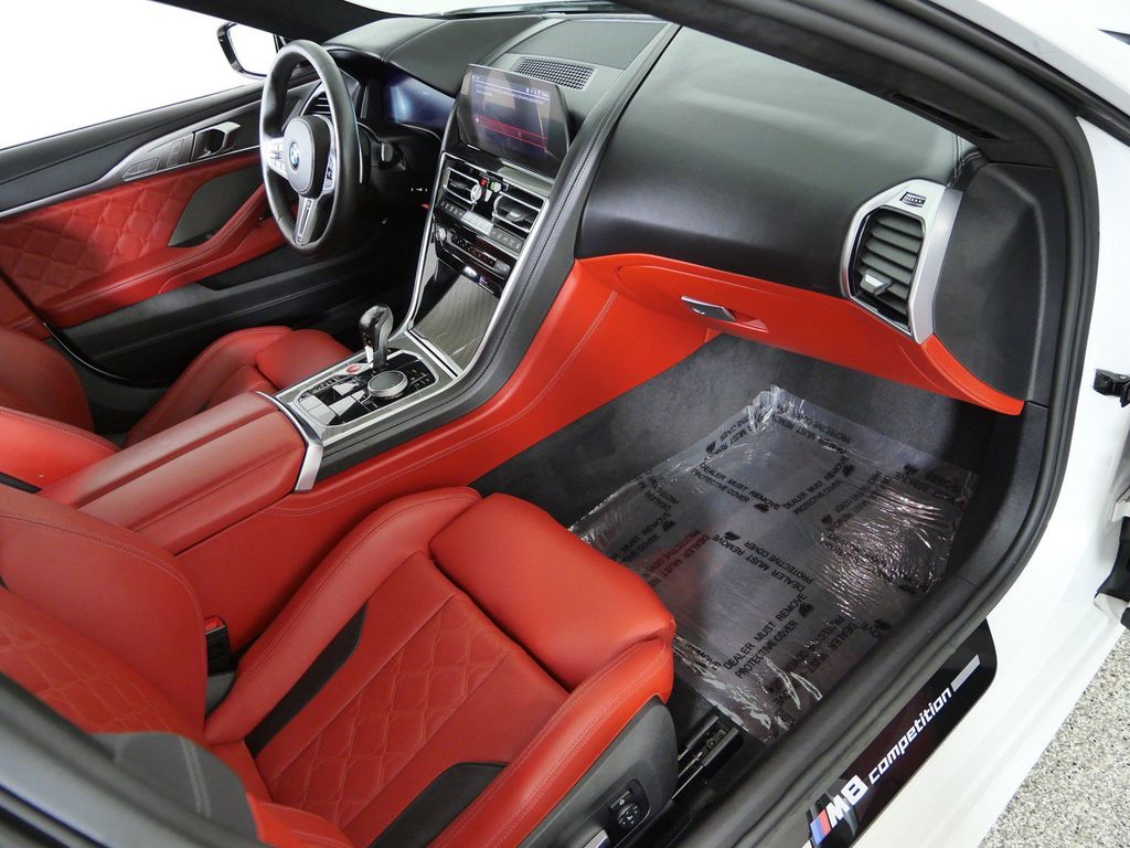 Thumbnail: 2021 BMW M8 - 9