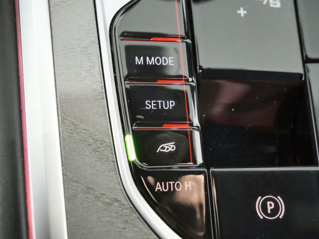 Thumbnail: 2021 BMW M8 - 47