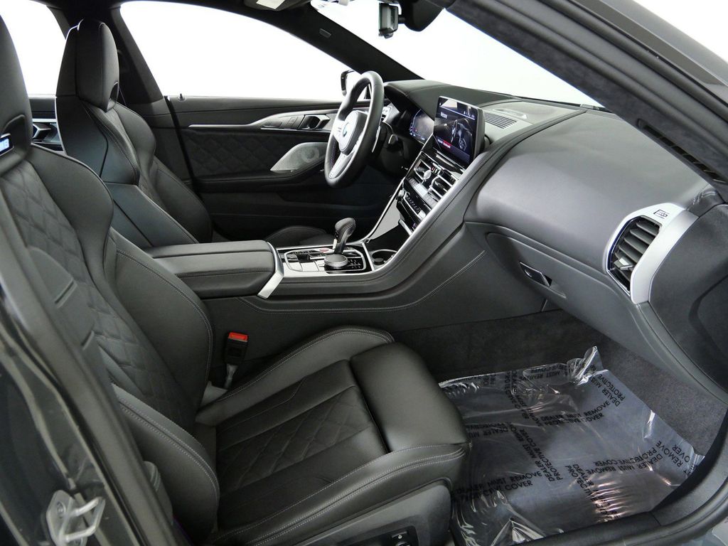Thumbnail: 2025 BMW M8 - 9
