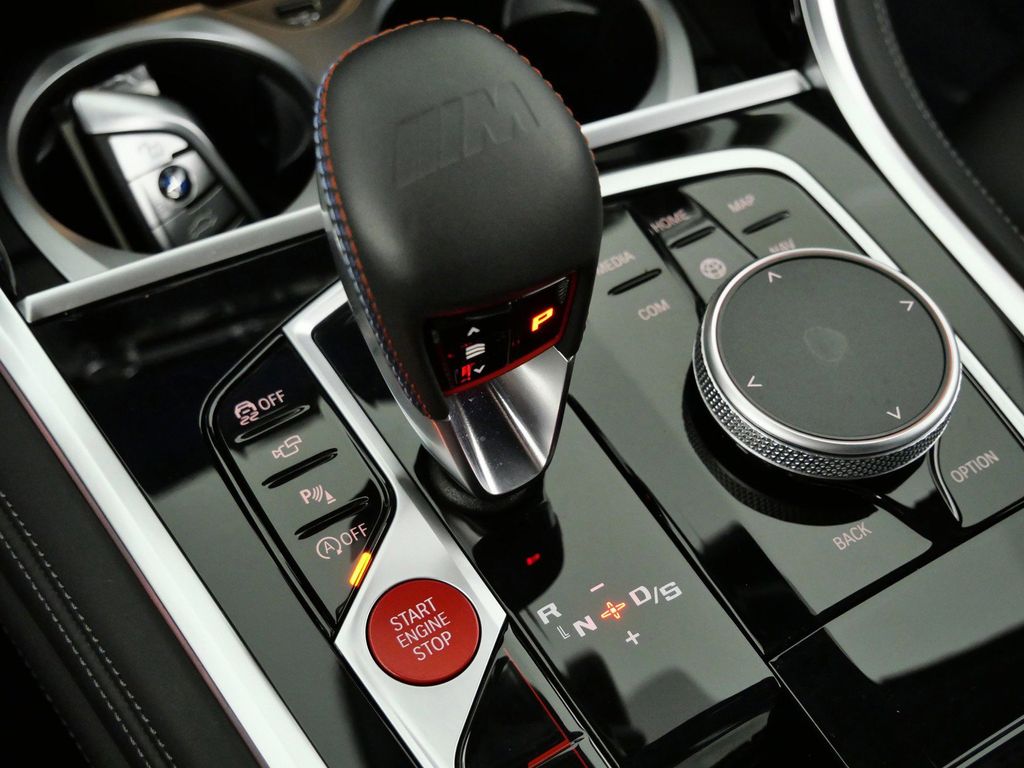 Thumbnail: 2025 BMW M8 - 13