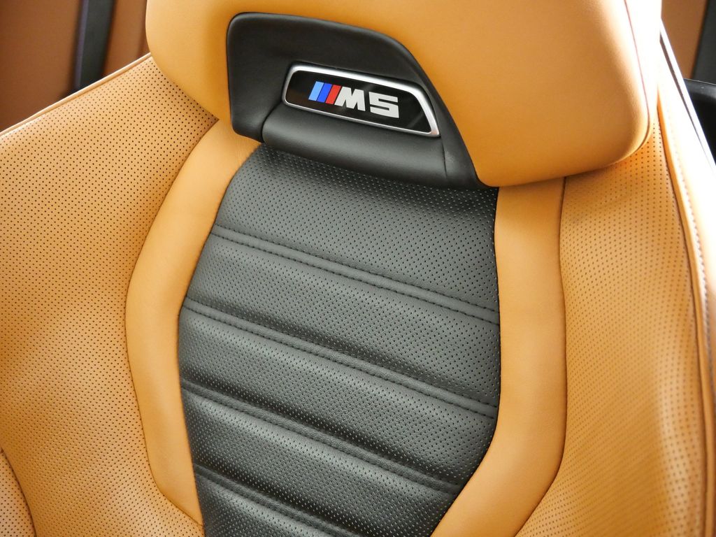 Thumbnail: 2019 BMW M5 - 41