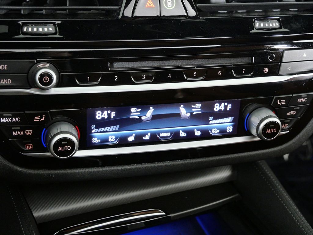 Thumbnail: 2019 BMW M5 - 47