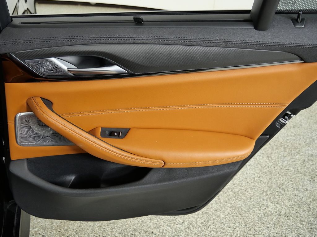 Thumbnail: 2019 BMW M5 - 29