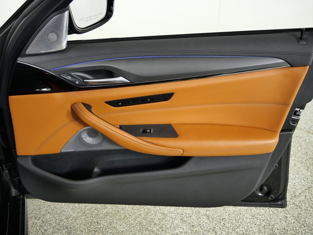 Thumbnail: 2019 BMW M5 - 26