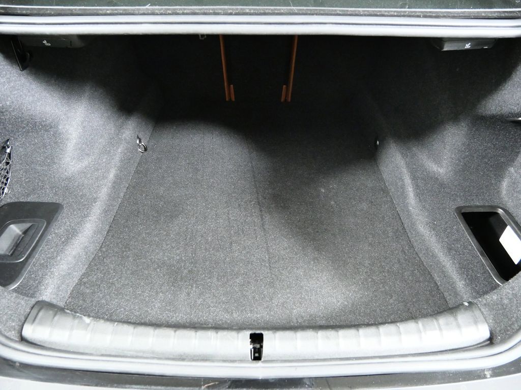 Thumbnail: 2019 BMW M5 - 16