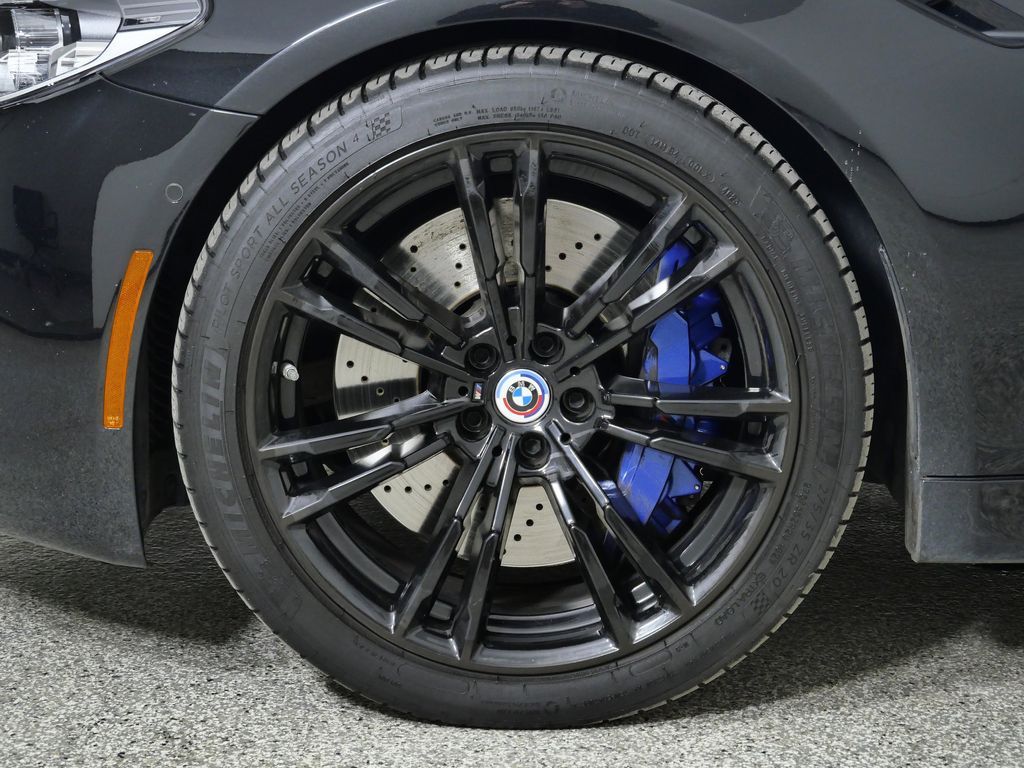 Thumbnail: 2019 BMW M5 - 8