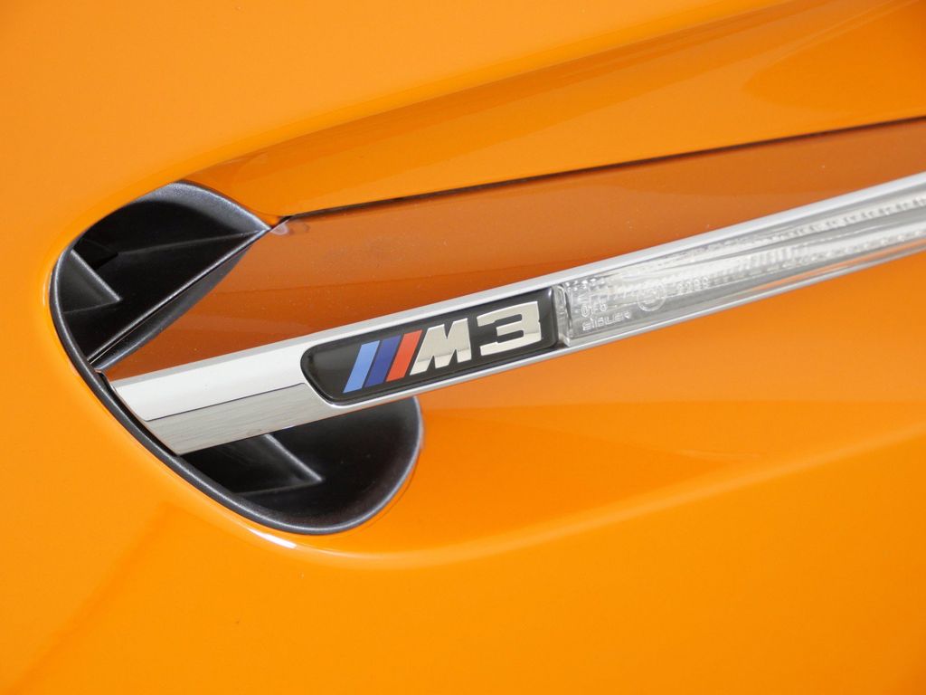 Thumbnail: 2013 BMW M3 - 24